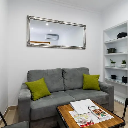 Ferienwohnung Holi-Rent Salado Sevilla Exterior foto