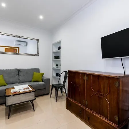 Ferienwohnung Holi-Rent Salado Sevilla Exterior foto